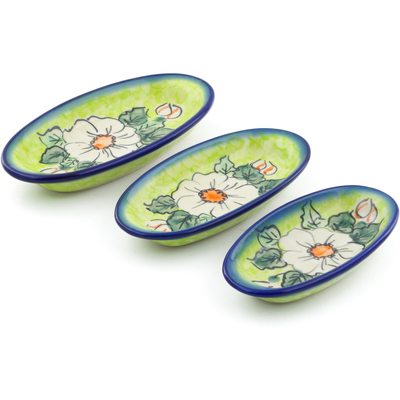 Polish Pottery Condiment set of 3 nesting dishes: 7&frac14;-inch, 6&frac12;-inch, 5&frac34;-inch White Flower Bouquet